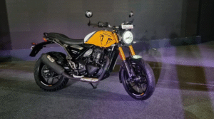 Read more about the article Triumph’s Speed 400: Big Brand, Compact Stallion, Lightweight, torquey, and stylish!