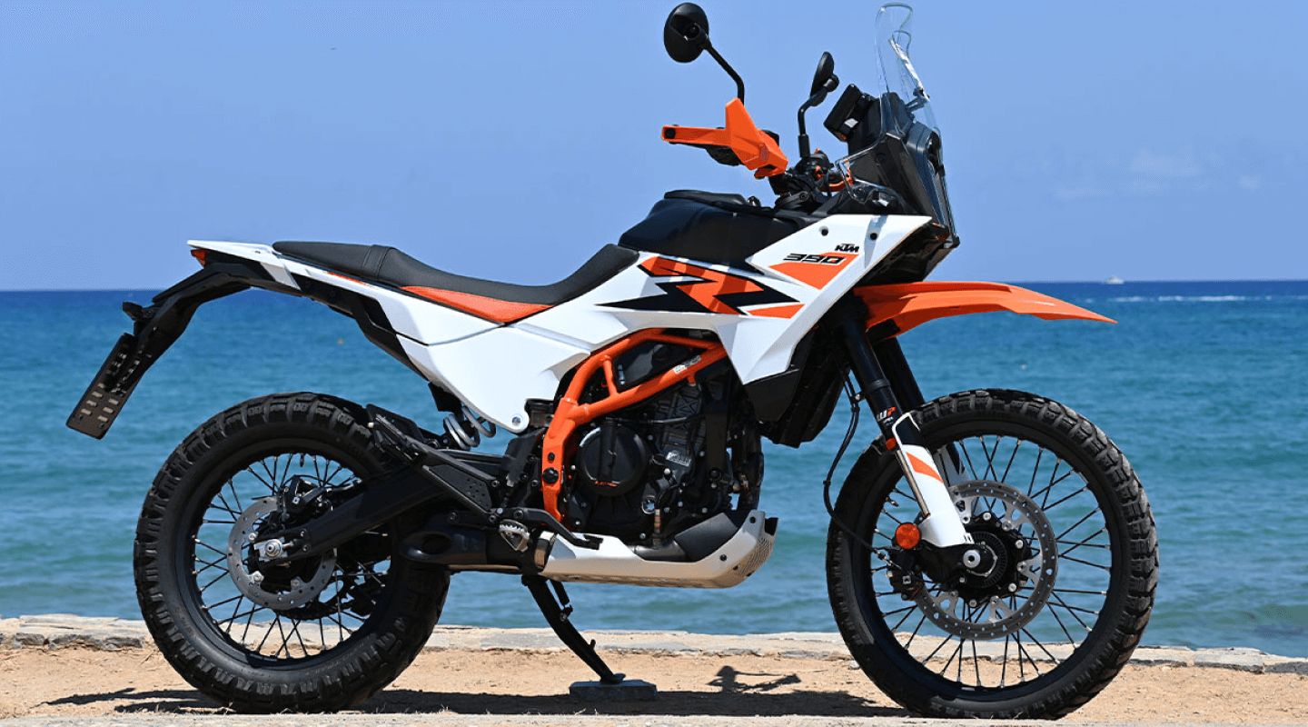 Read more about the article What is the seat height of the KTM 390 Adventure R?