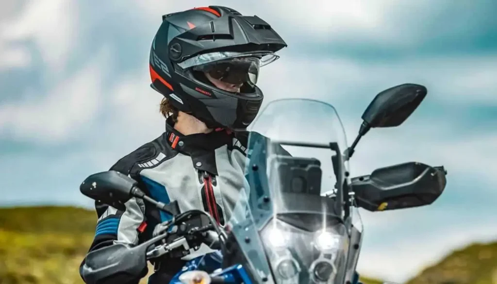 The Schuberth E2 is the modular helmet the touring world has been waiting for.