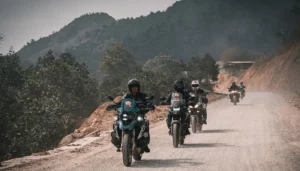 Read more about the article Solo vs. Group Touring: The Hidden Psychology of Long Rides.