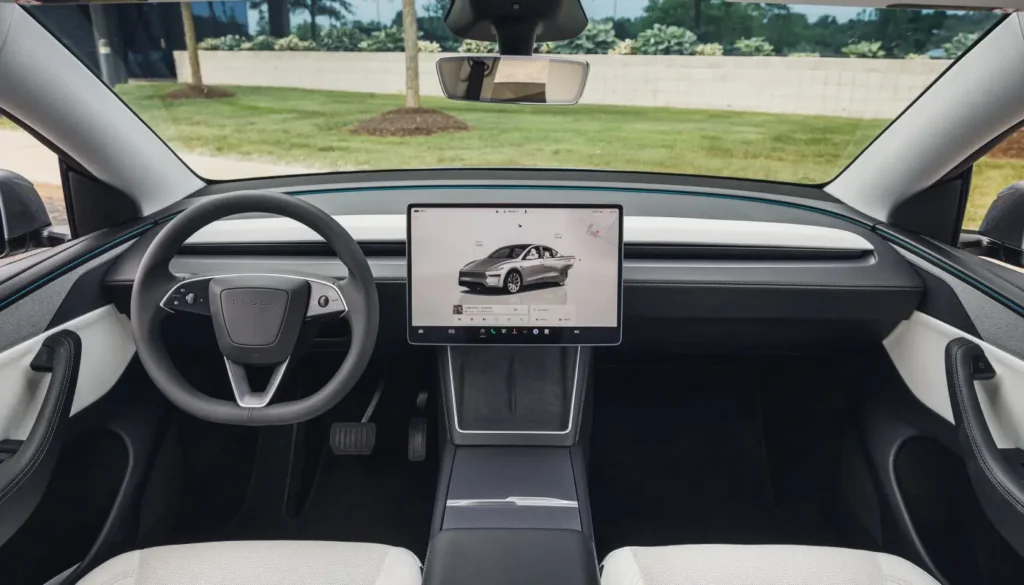 Tesla Model Y L AWD Interior
